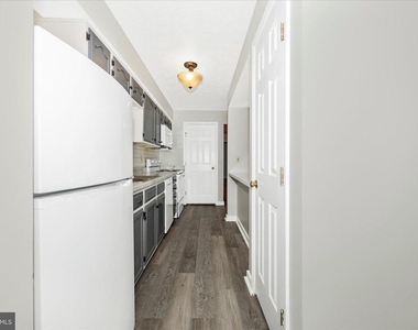 615 Himes Avenue - Photo Thumbnail 14