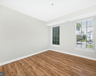 615 Himes Avenue - Photo Thumbnail 33