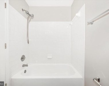 615 Himes Avenue - Photo Thumbnail 32