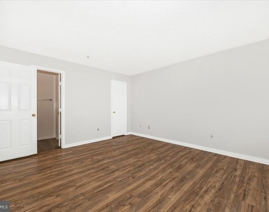 615 Himes Avenue - Photo Thumbnail 27