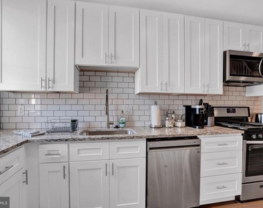 2117 E Chase Street - Photo Thumbnail 7