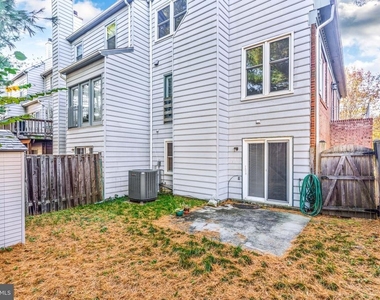 2148 Colonel Way - Photo Thumbnail 38