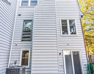 2148 Colonel Way - Photo Thumbnail 36