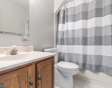 2148 Colonel Way - Photo Thumbnail 27