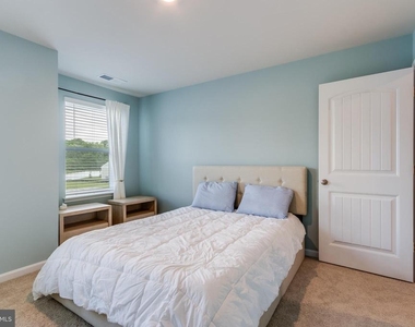 9224 Greenway Trail - Photo Thumbnail 40