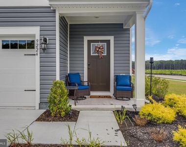 9224 Greenway Trail - Photo Thumbnail 3