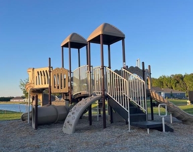 9224 Greenway Trail - Photo Thumbnail 52