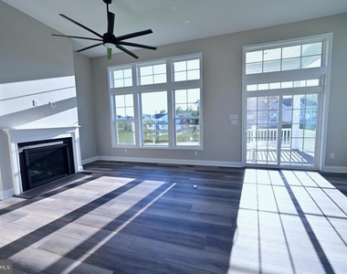 19504 Safflower Way - Photo Thumbnail 4