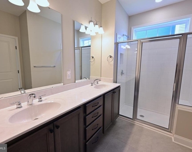 19504 Safflower Way - Photo Thumbnail 10