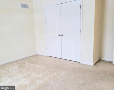 628 Rigel Way - Photo Thumbnail 14
