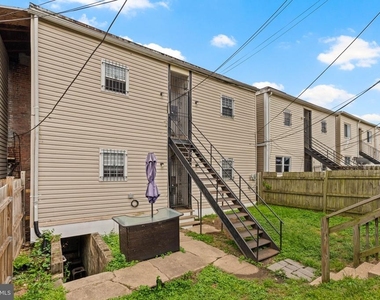 1716 Capitol Avenue Ne - Photo Thumbnail 19