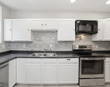 1320 Florida Avenue Ne - Photo Thumbnail 14