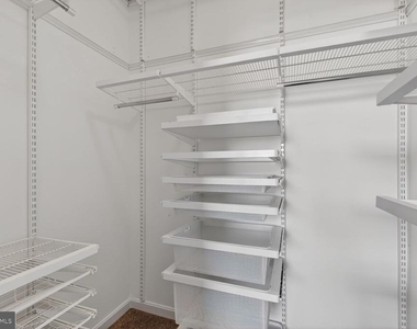 1390 Kenyon Street Nw - Photo Thumbnail 10