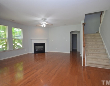 1507 Hinchliff Court - Photo Thumbnail 7