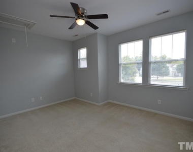 1507 Hinchliff Court - Photo Thumbnail 15