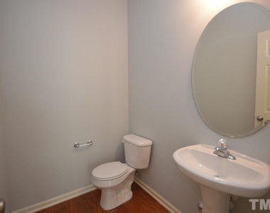 1507 Hinchliff Court - Photo Thumbnail 11