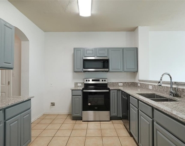 17909 Maxa Dr - Photo Thumbnail 21
