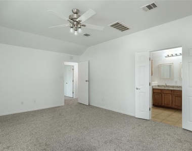 17909 Maxa Dr - Photo Thumbnail 17