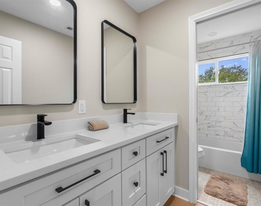 307 Hurst Creek Rd - Photo Thumbnail 34