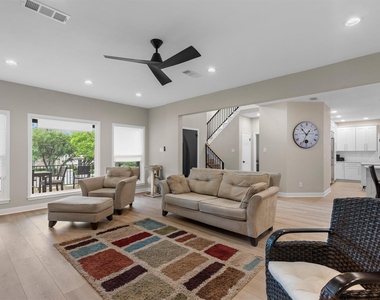 307 Hurst Creek Rd - Photo Thumbnail 6