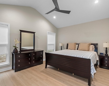 307 Hurst Creek Rd - Photo Thumbnail 15