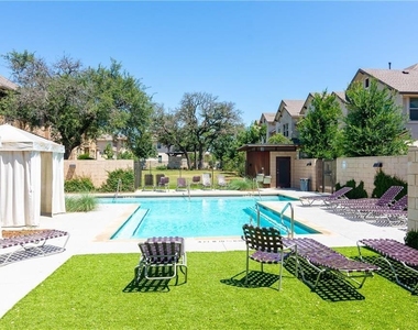13800 Lyndhurst St - Photo Thumbnail 35