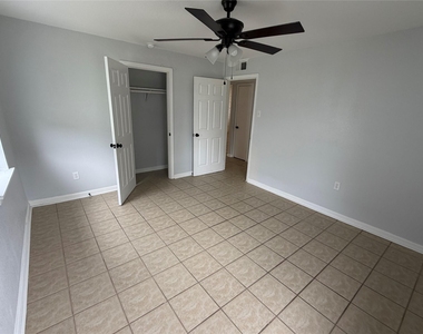 401 Branch St - Photo Thumbnail 16
