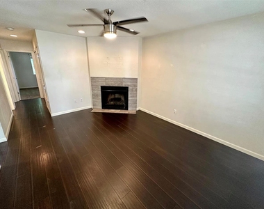 1429 Hyridge Cir - Photo Thumbnail 3