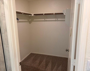 6917 Colorado Bluffs Rd - Photo Thumbnail 8