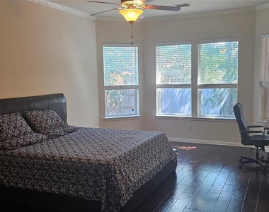 116 Azimuth Dr - Photo Thumbnail 13