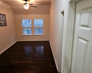 116 Azimuth Dr - Photo Thumbnail 30