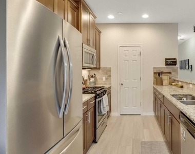 1701 S Bell Blvd - Photo Thumbnail 3