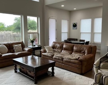 99 Maritime Way - Photo Thumbnail 6