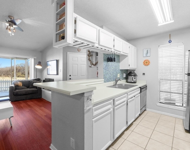 1601 Faro Dr - Photo Thumbnail 7