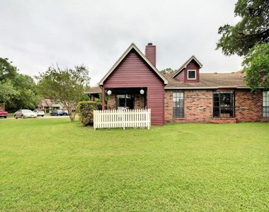 1601 Faro Dr - Photo Thumbnail 14
