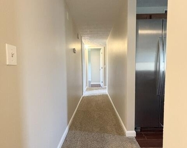 1747 Papaya Drive N - Photo Thumbnail 7