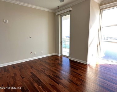 1431 Riverplace Boulevard - Photo Thumbnail 14