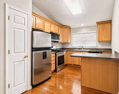 3159 Saganashkee Lane - Photo Thumbnail 6