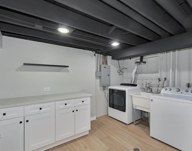 1005 E Park Street - Photo Thumbnail 20