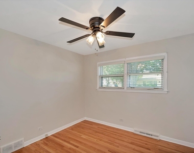1005 E Park Street - Photo Thumbnail 10