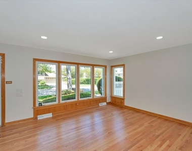 1005 E Park Street - Photo Thumbnail 5