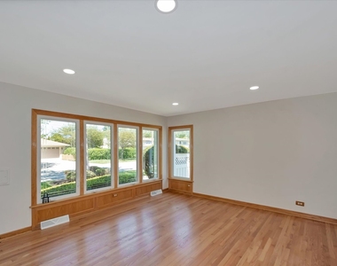 1005 E Park Street - Photo Thumbnail 4
