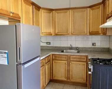 4764 N Virginia Avenue - Photo Thumbnail 3