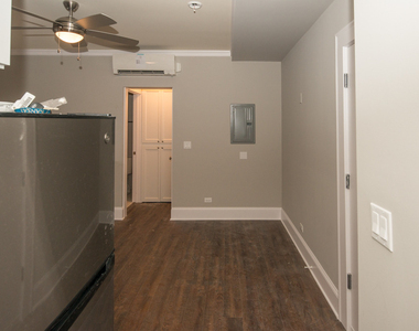 817 W Lakeside Place - Photo Thumbnail 6
