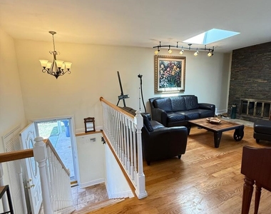 939 Wayne Avenue - Photo Thumbnail 11