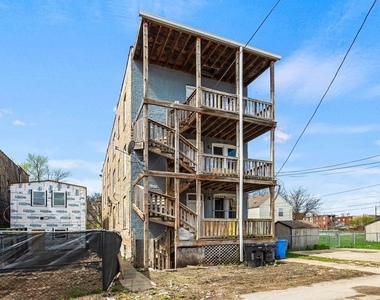 1621 S Lawndale Avenue - Photo Thumbnail 13