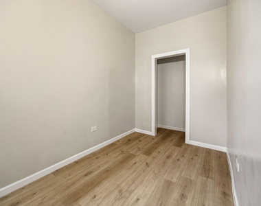 1621 S Lawndale Avenue - Photo Thumbnail 2