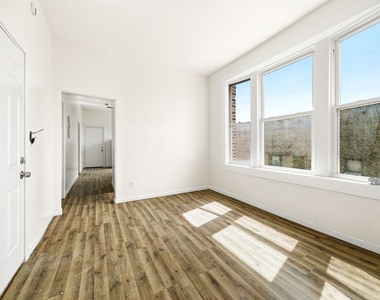1621 S Lawndale Avenue - Photo Thumbnail 7