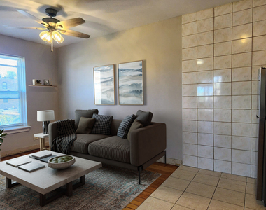 4764 N Virginia Avenue - Photo Thumbnail 1