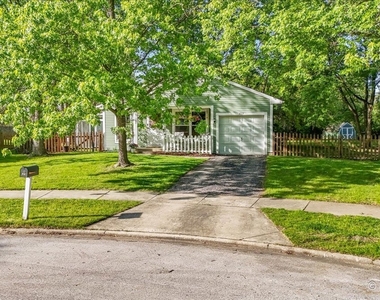 417 Bayview Avenue - Photo Thumbnail 36